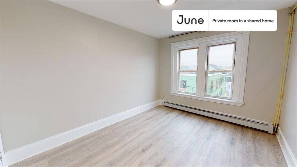 4 BR in Boston