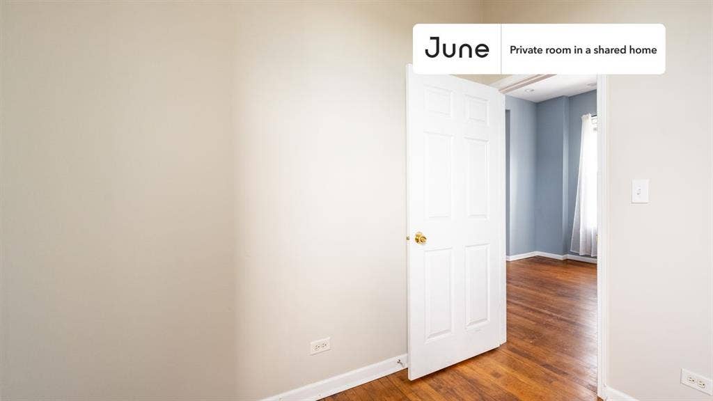3 BR in Chicago