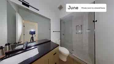 4 BR in Chicago
