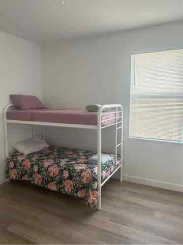 I rent a room in Fort Pierce North