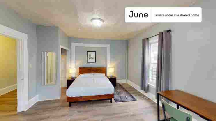 7 BR in Boston