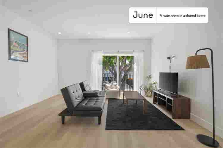 5 BR in Los Angeles
