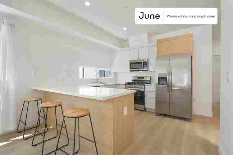 5 BR in Los Angeles