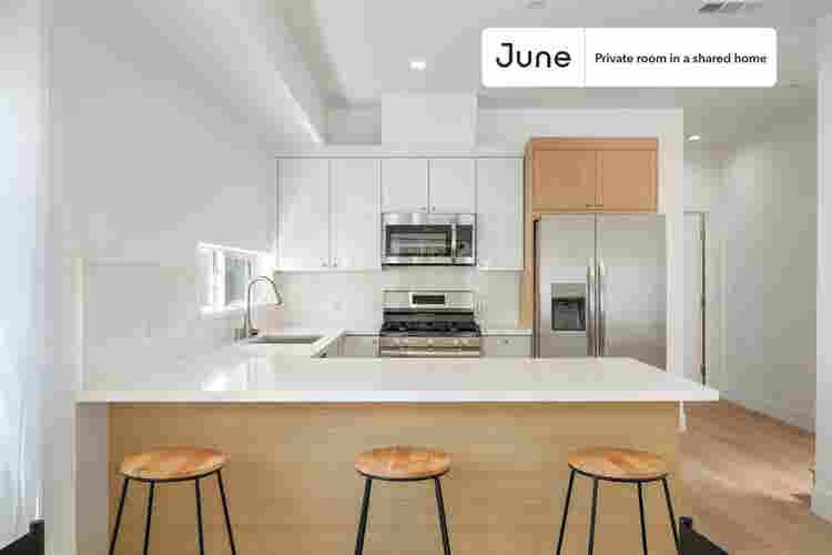 5 BR in Los Angeles