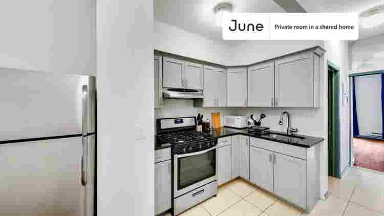 2 BR in New York City