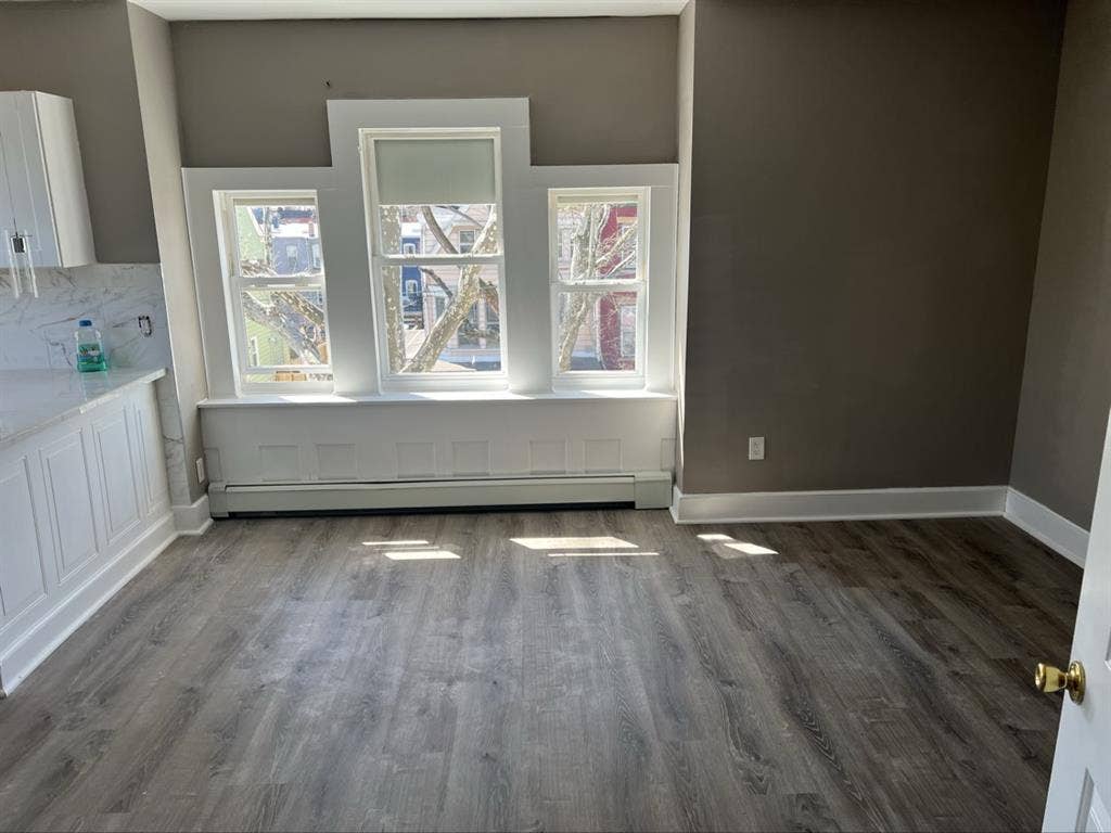 $wk Room for Rent