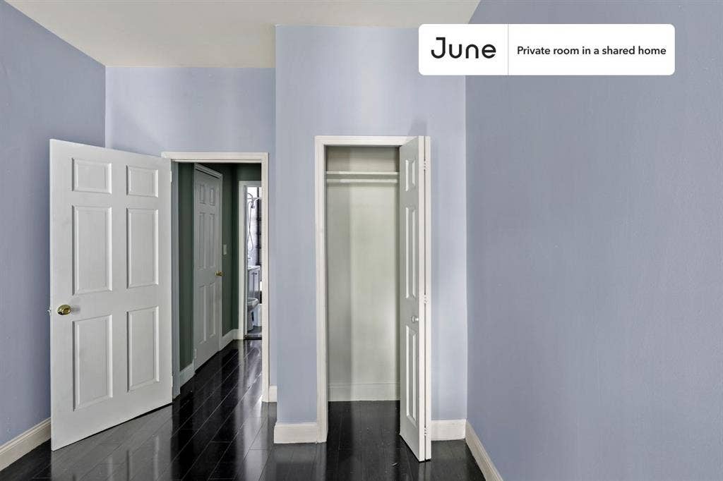 2 BR in New York City