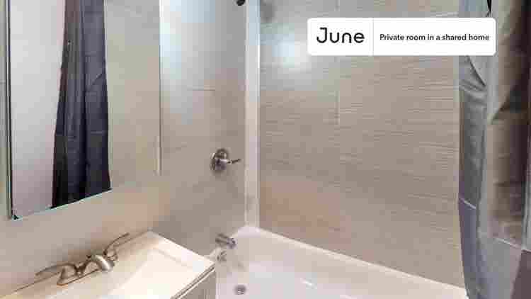 3 BR in New York City