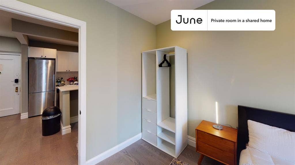 3 BR in New York City