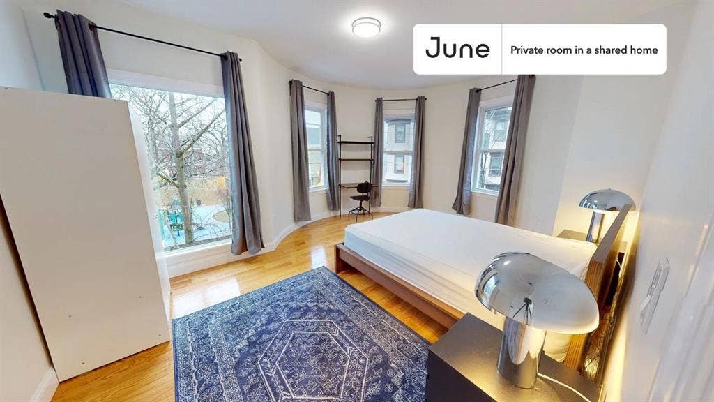 4 BR in Boston