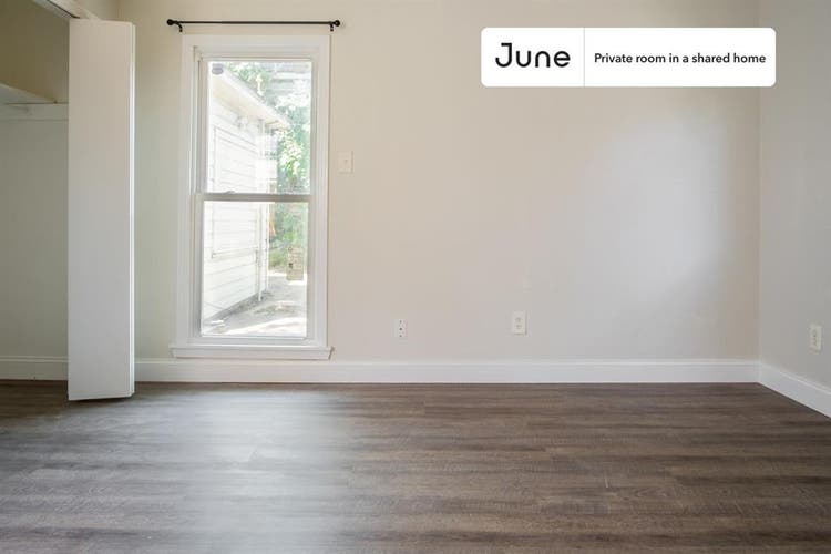 4 BR in Dallas