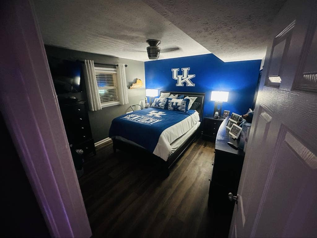 Furnished Room Available