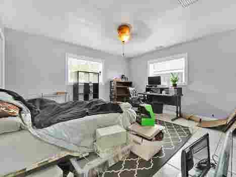 Master Bedroom, Private Bathroom