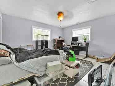 Master Bedroom, Private Bathroom