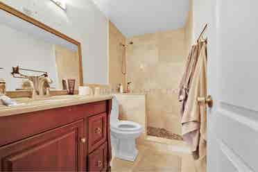 Master Bedroom, Private Bathroom