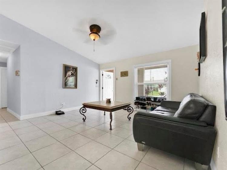 Master Bedroom, Private Bathroom
