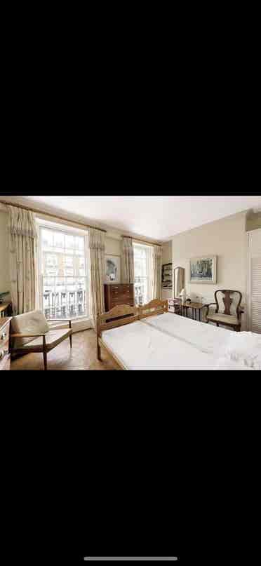 Large En-suite traditional Chelsea