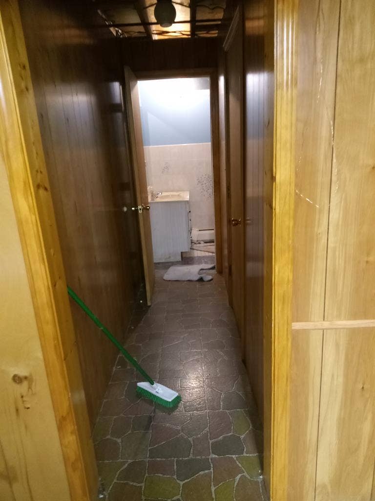 Basement w/ Separate Bathroom