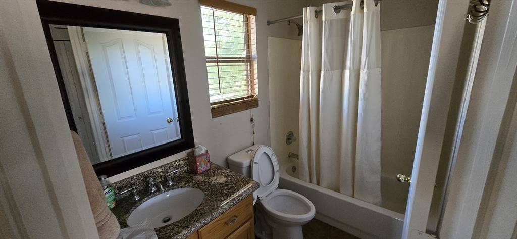 Room for rent - Desert Ridge