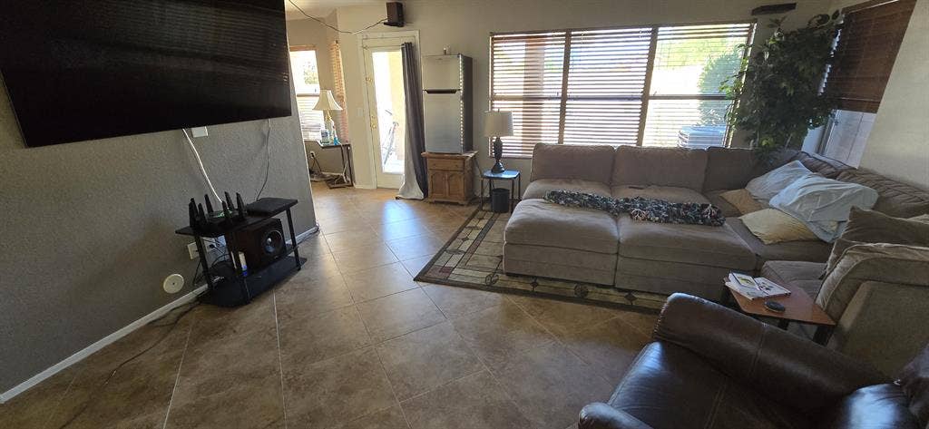 Room for rent - Desert Ridge