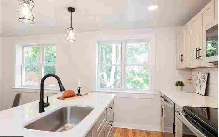 CLEAN, QUIET ROOM FOR RENT Inc Util