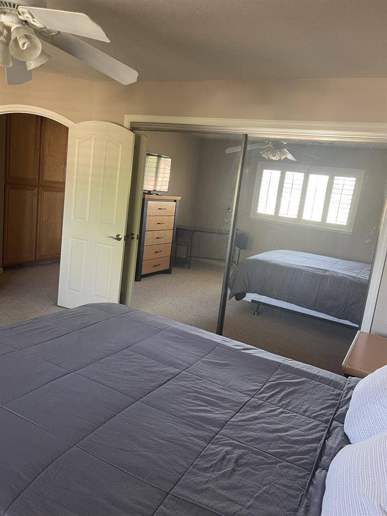 Lrg furnished bedroom fullbathroom