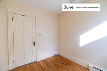 4 BR in Boston