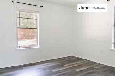 4 BR in Austin