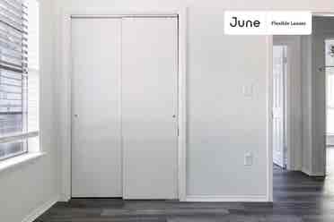 4 BR in Austin