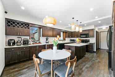 live and relax in fully remodeled