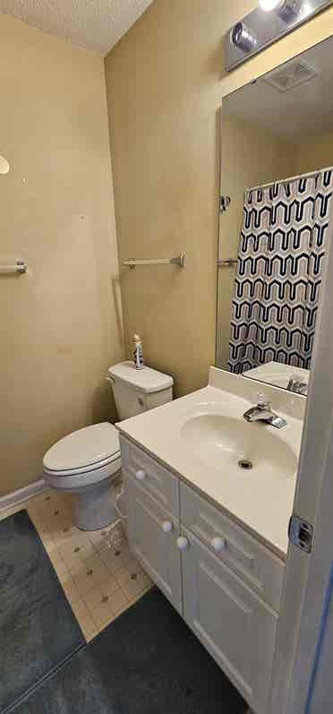 Bedroom for rent