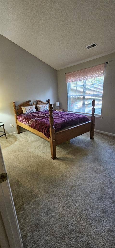 Bedroom for rent