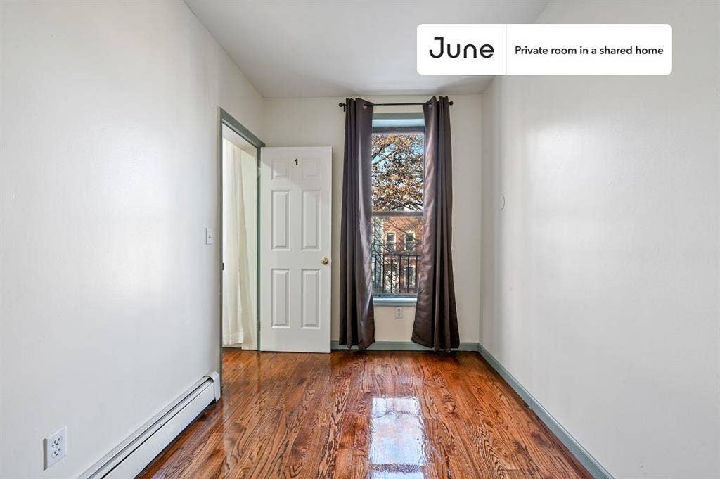 3 BR in New York City