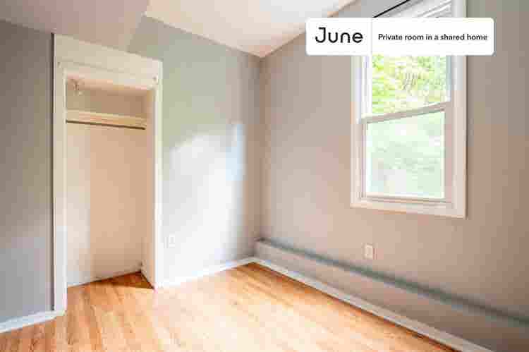 3 BR in Chicago