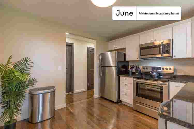 6 BR in Boston