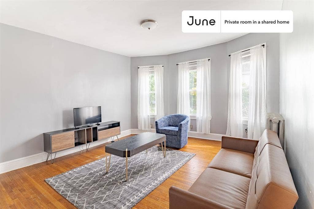 3 BR in Boston