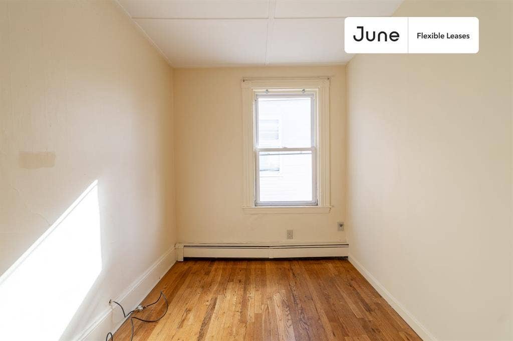 4 BR in Boston