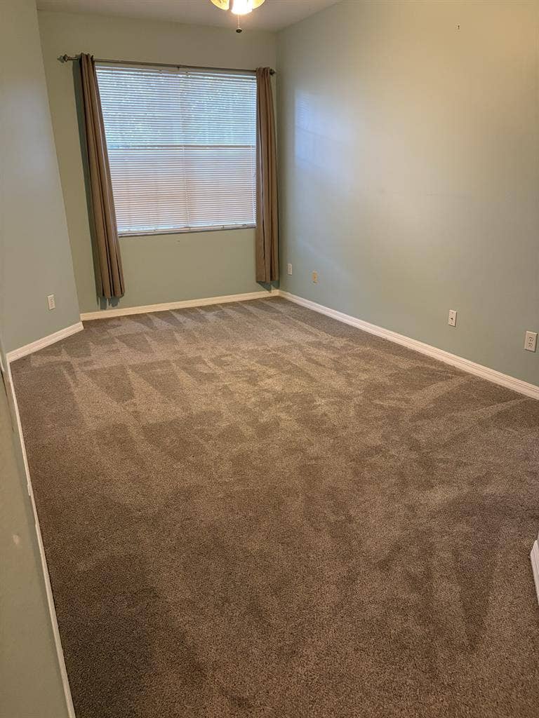 Private bed and bath townhousee