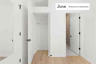 4 BR in Chicago