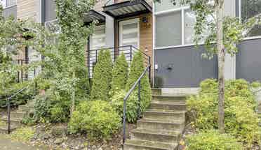 Townhouse w/ professionals, U-Dist