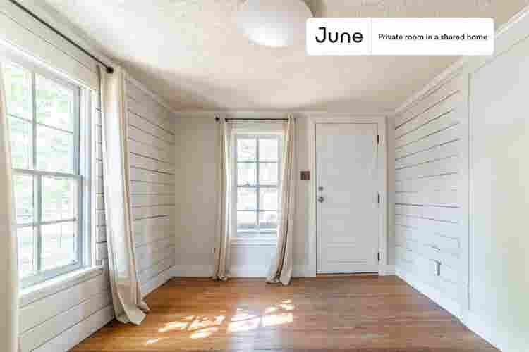 3 BR in Austin