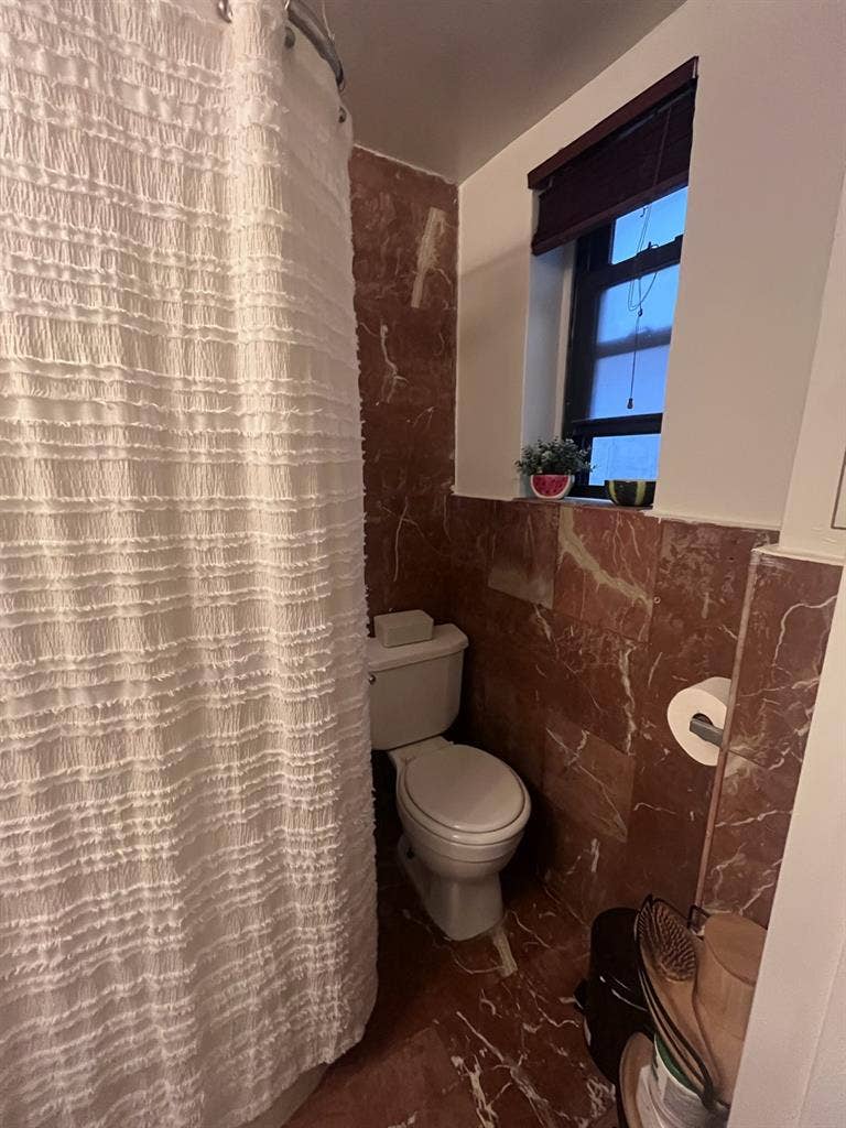 Room in Midtown for
move-in!