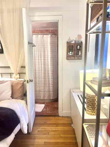 Room in Midtown for  
move-in!