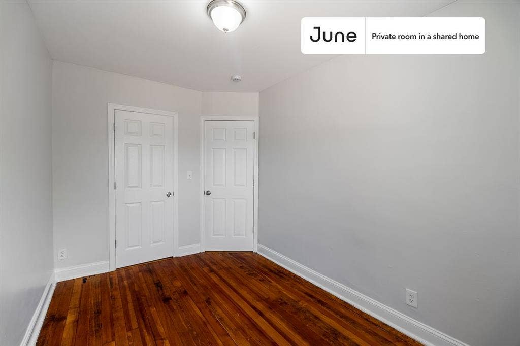 4 BR in Boston