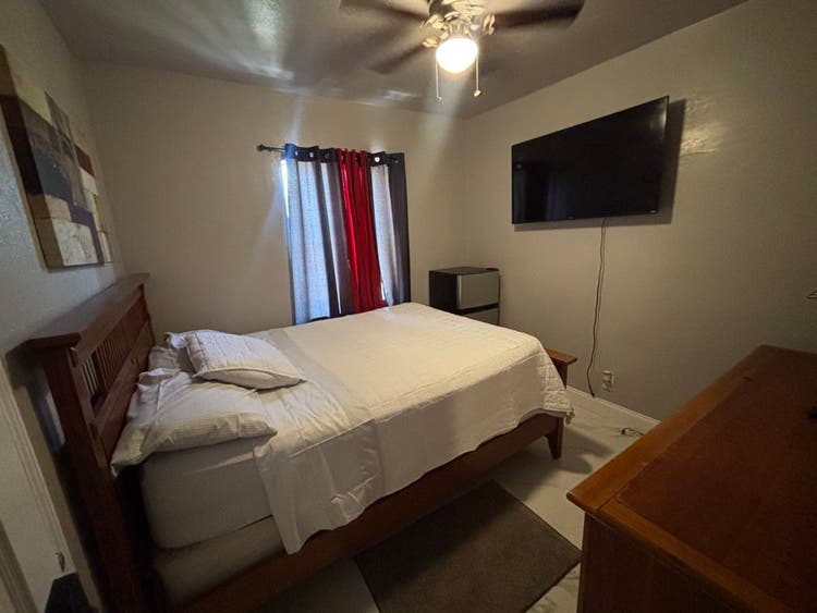 Room to rent month to month