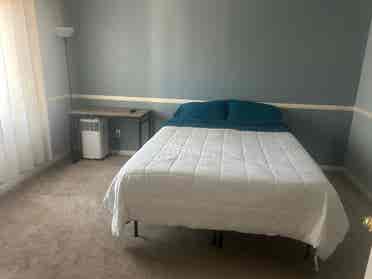 Master bedroom for rent.