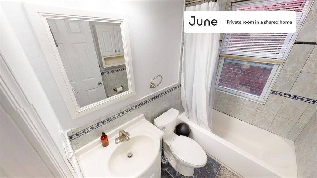 3 BR in Washington DC