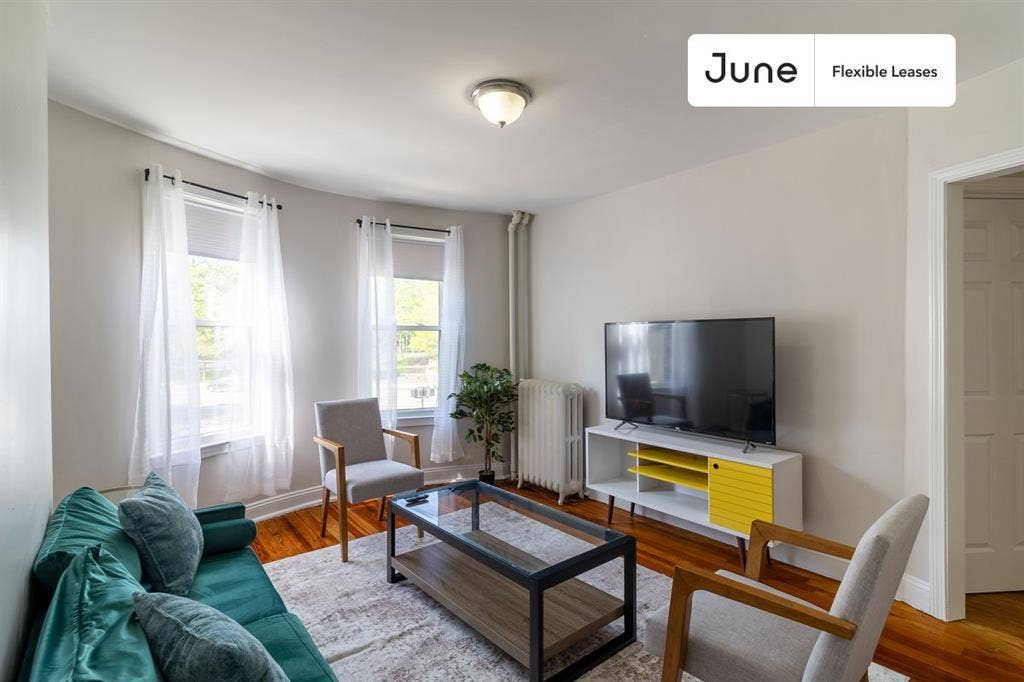 4 BR in Boston