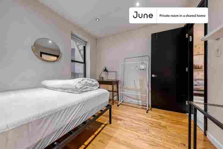 4 BR in New York City