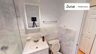 2 BR in New York City